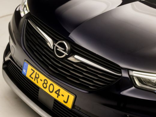 Opel Grandland X 1.2 Innovation Sport (APPLE CARPLAY, GROOT NAVI, CLIMATE, CAMERA, GETINT GLAS, LEDER, SPORTSTOELE... ActivLease financial lease
