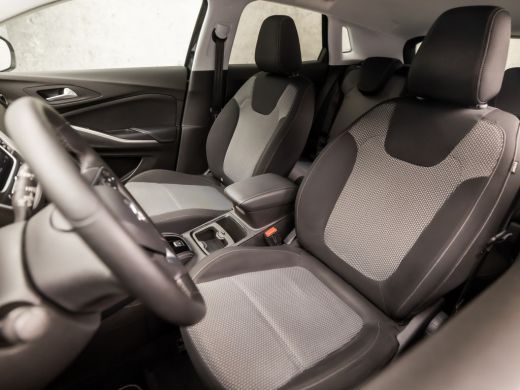 Opel Grandland X 1.2 Turbo Sport Automaat (APPLE CARPLAY, GROOT NAVI, STUUR/STOELVERWARMING, GETINT GLAS, SPORTSTO... ActivLease financial lease