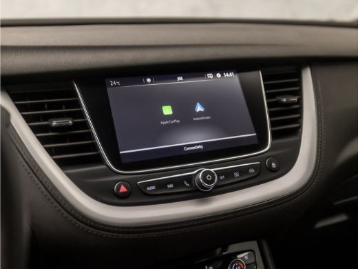 Opel Grandland X 1.2 Turbo Sport Automaat (APPLE CARPLAY, GROOT NAVI, STUUR/STOELVERWARMING, GETINT GLAS, SPORTSTO... ActivLease financial lease