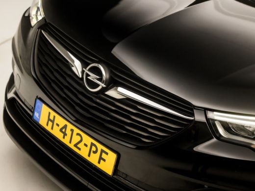 Opel Grandland X 1.2 Turbo Sport Automaat (APPLE CARPLAY, GROOT NAVI, STUUR/STOELVERWARMING, GETINT GLAS, SPORTSTO... ActivLease financial lease