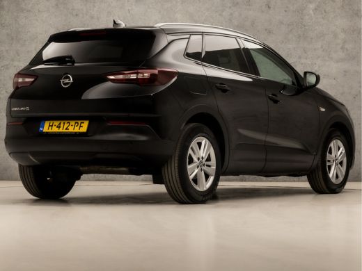 Opel Grandland X 1.2 Turbo Sport Automaat (APPLE CARPLAY, GROOT NAVI, STUUR/STOELVERWARMING, GETINT GLAS, SPORTSTO... ActivLease financial lease