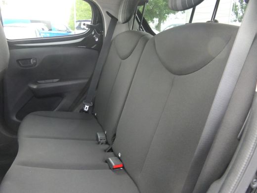 Peugeot 108 1.0 e-VTi Active | Airco | LED Dagrijverlichting | Privacy Glass | Mistlampen | 5-Deurs ActivLease financial lease
