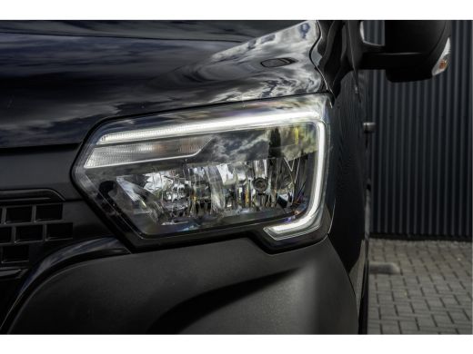 Renault Master T35 dCi 135 L2H2 | LED | Camera | Navi | Imperiaal | Ladder | Cruise | PDC | Euro 6 ActivLease financial lease