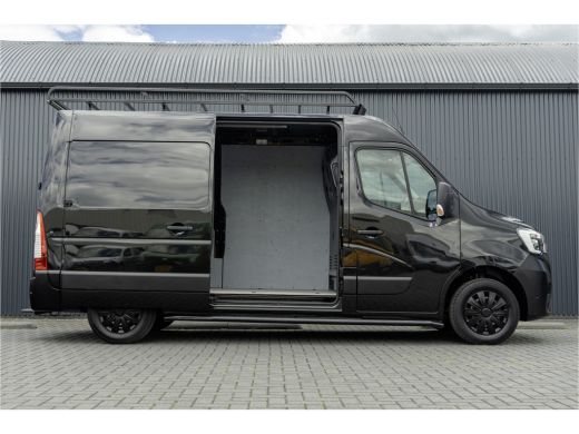 Renault Master T35 dCi 135 L2H2 | LED | Camera | Navi | Imperiaal | Ladder | Cruise | PDC | Euro 6 ActivLease financial lease