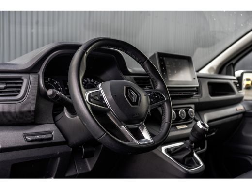 Renault Trafic dCi | L2H1 | Dynamic | Launch Edition 007 | Navi | LED | Imperiaal | Cruise | PDC | Airco | Euro 6 ActivLease financial lease