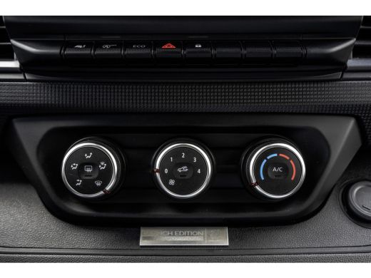 Renault Trafic dCi | L2H1 | Dynamic | Launch Edition 007 | Navi | LED | Imperiaal | Cruise | PDC | Airco | Euro 6 ActivLease financial lease