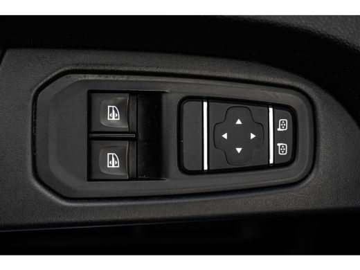 Renault Trafic dCi | L2H1 | Dynamic | Launch Edition 007 | Navi | LED | Imperiaal | Cruise | PDC | Airco | Euro 6 ActivLease financial lease