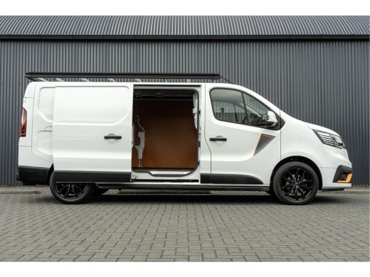 Renault Trafic dCi | L2H1 | Dynamic | Launch Edition 007 | Navi | LED | Imperiaal | Cruise | PDC | Airco | Euro 6 ActivLease financial lease