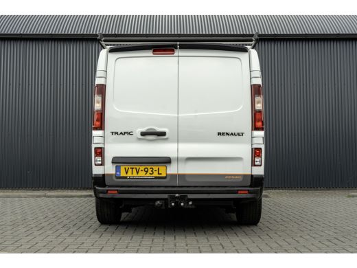 Renault Trafic dCi | L2H1 | Dynamic | Launch Edition 007 | Navi | LED | Imperiaal | Cruise | PDC | Airco | Euro 6 ActivLease financial lease