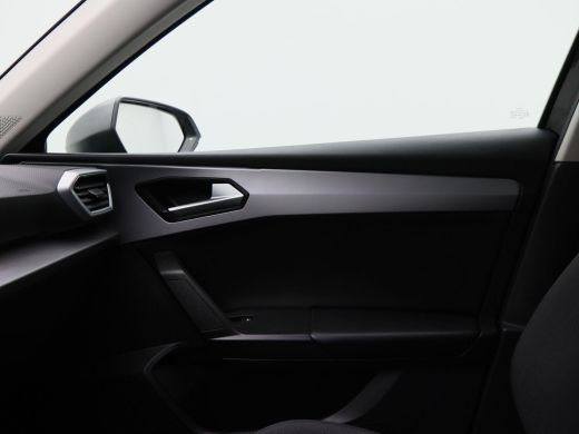 Seat Leon Sportstourer 1.4 TSi 204 Pk Phev eHybrid FR Business Intense | LED | Sensoren | Carplay | Navigatiesysteem | S... ActivLease financial lease