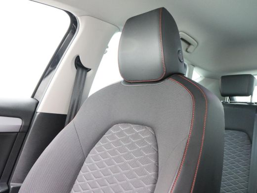 Seat Leon Sportstourer 1.4 TSi 204 Pk Phev eHybrid FR Business Intense | LED | Sensoren | Carplay | Navigatiesysteem | S... ActivLease financial lease