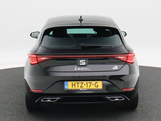 Seat Leon Sportstourer 1.4 TSi 204 Pk Phev eHybrid FR Business Intense | LED | Sensoren | Carplay | Navigatiesysteem | S... ActivLease financial lease