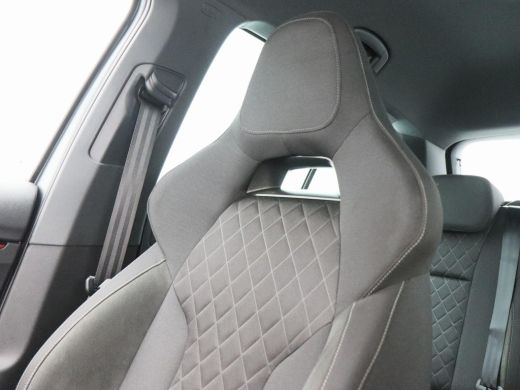 Skoda Kamiq 1.0 TSi 110 Pk Automaat Sport Business | Camera | Sensoren | Cruise | Carplay | LED | Stoel Verwa... ActivLease financial lease