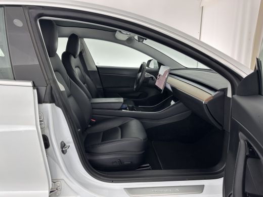 Tesla Model 3 Standard RWD Plus 60 kWh [ 3-Fase ] (INCL-BTW) Aut. *PANO | AUTO-PILOT | LUXURY-LEATHER | KEYLESS... ActivLease financial lease