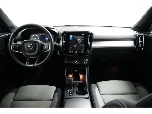 Volvo  XC40 1.5 T4 Recharge Inscription | Intellisafe | Trekhaak | Complete Auto! | FjordBlue | Camera! ActivLease financial lease