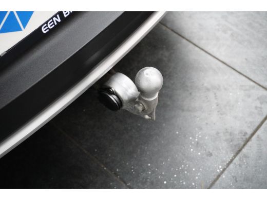 Volvo  XC40 1.5 T4 Recharge Inscription | Intellisafe | Trekhaak | Complete Auto! | FjordBlue | Camera! ActivLease financial lease