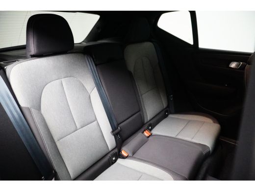 Volvo  XC40 1.5 T4 Recharge Inscription | Intellisafe | Trekhaak | Complete Auto! | FjordBlue | Camera! ActivLease financial lease