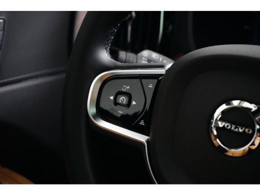 Volvo  XC60 T6 Plus Dark Plug-in Hybrid | Luchtvering | Massage | 360 camera | Cruise control adaptief met St... ActivLease financial lease
