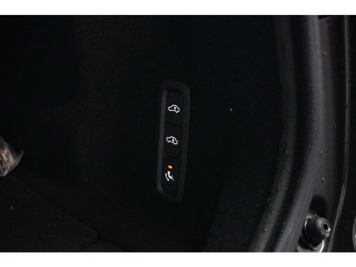 Volvo  XC60 T6 Plus Dark Plug-in Hybrid | Luchtvering | Massage | 360 camera | Cruise control adaptief met St... ActivLease financial lease