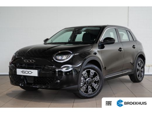 Fiat 600 1.2 145PK Turbo Hybrid Black Edition | Apple Carplay/Android Auto|telefoonintegratie premium | Ch... Fiat 600 1.2 145PK Turbo Hybrid Black Edition | Apple Carplay/Android Auto|telefoonintegratie premium | Ch...