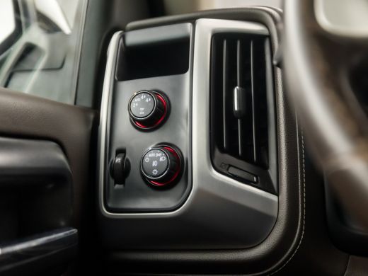 GMC Sierra Sierra 361Pk Automaat (NAVIGATIE, LEDER, CAMERA, ELEK SPORTSTOELEN, STOELVERWARMING, TREKHAAK, CR... ActivLease financial lease