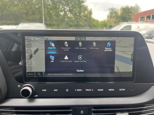 Hyundai Bayon 1.0 T-GDI Premium Sky | Nieuwe facelift model! | Navigatie | Cruise control | DAB | Schuifdak | ActivLease financial lease