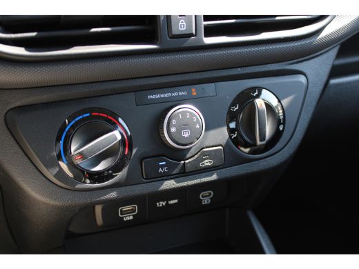 Hyundai i10 1.0 Comfort | Airco | Bandenspanningscontrolesysteem | Bestuurdersstoel in hoogte verstelbaar ActivLease financial lease