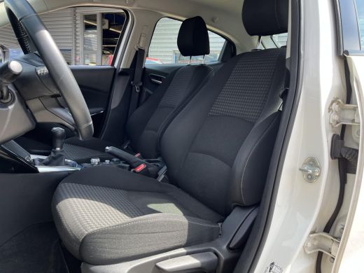 Mazda 2 1.5 Skyactiv-G Dynamic+ | Rijklaarprijs! | Trekhaak | Airco | Navigatie | Incl 12 mnd Bovag garan... ActivLease financial lease