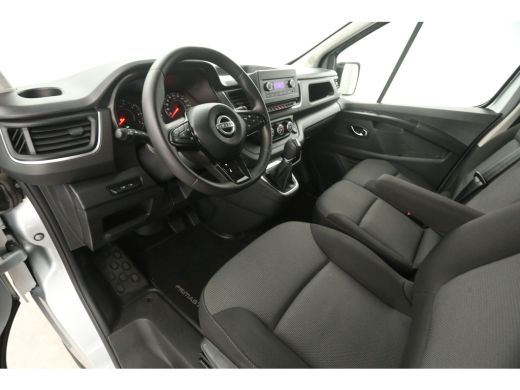 Nissan Primastar 2.0 dCi L2H1 150PK Automaat Airco Cruise PDC 3 Persoons Trekhaak ActivLease financial lease