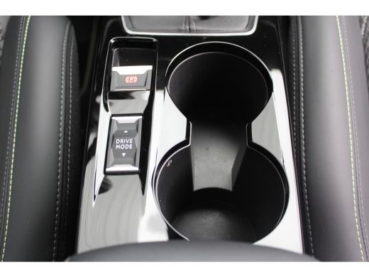 Peugeot 208 1.2 PURETECH 100PK GT PACK / NAVI / LEDER / CLIMA / PDC / 17" LMV / CAMERA / KEYLESS / ADAPT. CRU... ActivLease financial lease