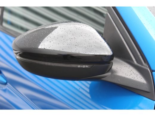 Peugeot 208 1.2 PURETECH 100PK GT PACK / NAVI / LEDER / CLIMA / PDC / 17" LMV / CAMERA / KEYLESS / ADAPT. CRU... ActivLease financial lease