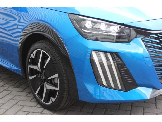 Peugeot 208 1.2 PURETECH 100PK GT PACK / NAVI / LEDER / CLIMA / PDC / 17" LMV / CAMERA / KEYLESS / ADAPT. CRU... ActivLease financial lease