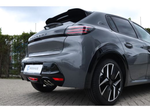 Peugeot 208 Hybrid 136 e-DCS6 GT Panoramadak | Navigatie | Camera voor & Achter | Carplay | Keyless | Climate | ActivLease financial lease