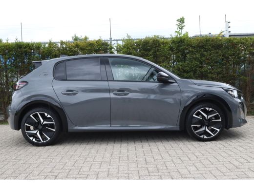 Peugeot 208 Hybrid 136 e-DCS6 GT Panoramadak | Navigatie | Camera voor & Achter | Carplay | Keyless | Climate | ActivLease financial lease
