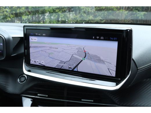 Peugeot 208 Hybrid 136 e-DCS6 GT Panoramadak | Navigatie | Camera voor & Achter | Carplay | Keyless | Climate | ActivLease financial lease