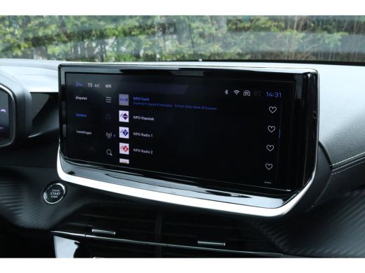 Peugeot 208 Hybrid 136 e-DCS6 GT Panoramadak | Navigatie | Camera voor & Achter | Carplay | Keyless | Climate | ActivLease financial lease