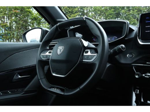Peugeot 208 Hybrid 136 e-DCS6 GT Panoramadak | Navigatie | Camera voor & Achter | Carplay | Keyless | Climate | ActivLease financial lease