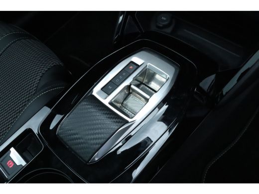 Peugeot 208 Hybrid 136 e-DCS6 GT Panoramadak | Navigatie | Camera voor & Achter | Carplay | Keyless | Climate | ActivLease financial lease