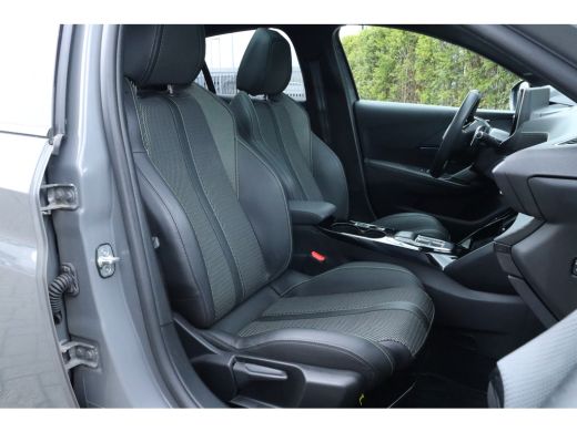 Peugeot 208 Hybrid 136 e-DCS6 GT Panoramadak | Navigatie | Camera voor & Achter | Carplay | Keyless | Climate | ActivLease financial lease
