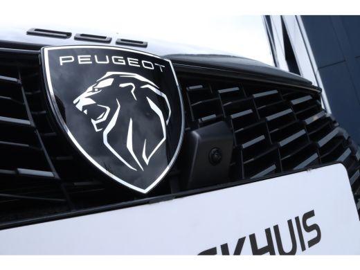 Peugeot 208 Hybrid 136 e-DCS6 GT Panoramadak | Navigatie | Camera voor & Achter | Carplay | Keyless | Climate | ActivLease financial lease