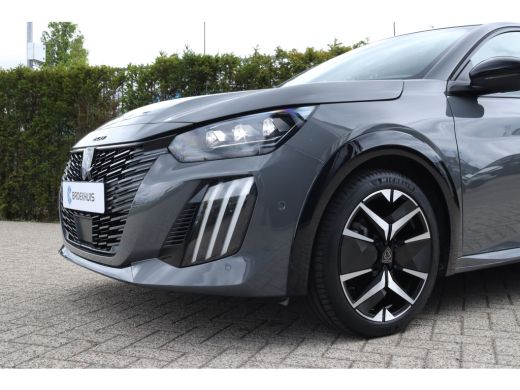 Peugeot 208 Hybrid 136 e-DCS6 GT Panoramadak | Navigatie | Camera voor & Achter | Carplay | Keyless | Climate | ActivLease financial lease