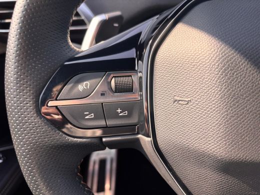 Peugeot 3008 1.6 PHEV 4WD 300PK GT | AUTOMAAT | 360 Camera | Panaroma dak | 18 inch LMV | Sfeerverlichting | A... ActivLease financial lease