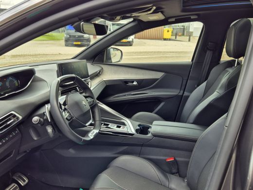 Peugeot 3008 1.6 HYbrid4 300 GT | AUTOMAAT | Rondomzicht Camera | Panaroma dak | 19 inch LMV | Sfeerverlichtin... ActivLease financial lease