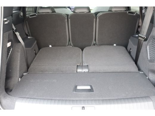 Peugeot 5008 1.2 HYBRID 136PK 7-ZITS GT AUTOMAAT / NAVI / LEDER / CLIMA / FULL-LED / 19" LMV / KEYLESS / PANO... ActivLease financial lease