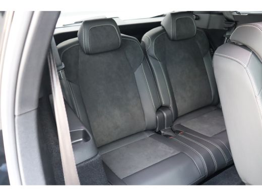 Peugeot 5008 1.2 HYBRID 136PK 7-ZITS GT AUTOMAAT / NAVI / LEDER / CLIMA / FULL-LED / 19" LMV / KEYLESS / PANO... ActivLease financial lease