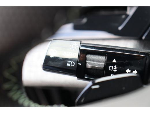 Peugeot 5008 1.2 HYBRID 136PK 7-ZITS GT AUTOMAAT / NAVI / LEDER / CLIMA / FULL-LED / 19" LMV / KEYLESS / PANO... ActivLease financial lease