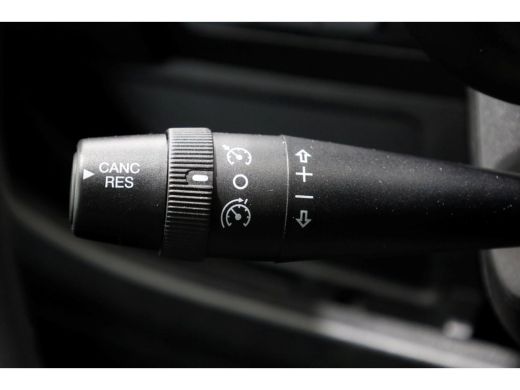 Peugeot Boxer 2.0 BlueHDI 130pk E6 L1H2 Premium Airco/Camera/Inrichting 06-2018 ActivLease financial lease