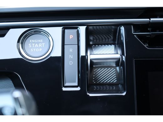 Peugeot e-3008 73KWH GT AVANTAGE 214PK / NAVI / LEDER / CLIMA / FULL-LED / 20" LMV / KEYLESS / WARMTEPOMP / 360°... ActivLease financial lease