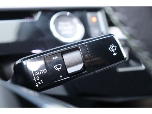 Peugeot e-3008 73KWH GT AVANTAGE 214PK / NAVI / LEDER / CLIMA / FULL-LED / 20" LMV / KEYLESS / WARMTEPOMP / 360°... ActivLease financial lease