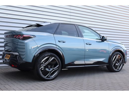 Peugeot e-3008 73KWH GT AVANTAGE 214PK / NAVI / LEDER / CLIMA / FULL-LED / 20" LMV / KEYLESS / WARMTEPOMP / 360°... ActivLease financial lease